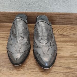 Gomax Silver Mules